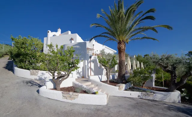 Villa Vignola Hotel & Restaurant