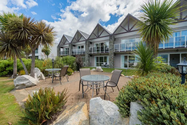 Fiordland Lakeview Motel and Apartments