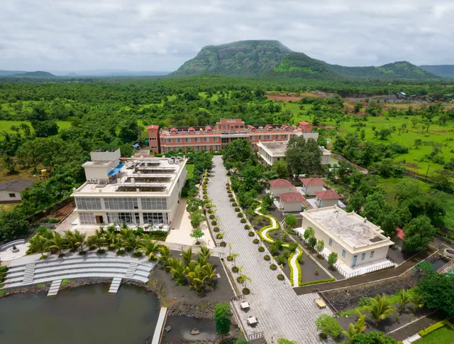 jüSTa Rudra Resort & Spa, Kolad