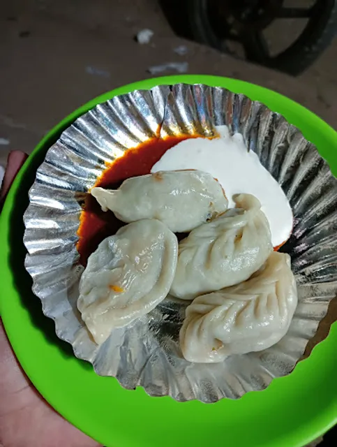 KOLKATA KATI KING ROLLS AND MOMOS