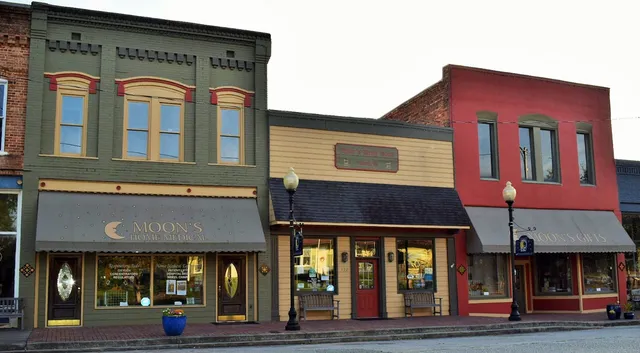 Moon's Drug Store Inc