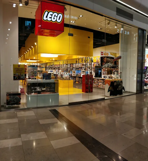 The LEGO® Store London Stratford