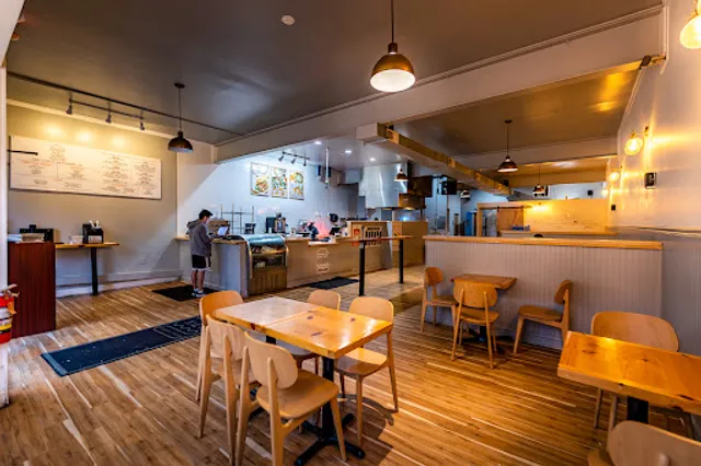 m2o Burgers & Salads