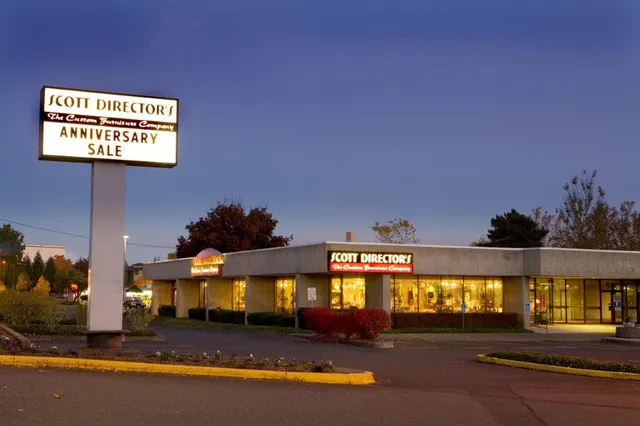 Scott Director's Custom Furniture