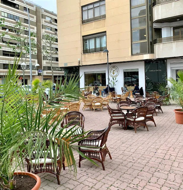 FILIPINAS Café y Cóctel