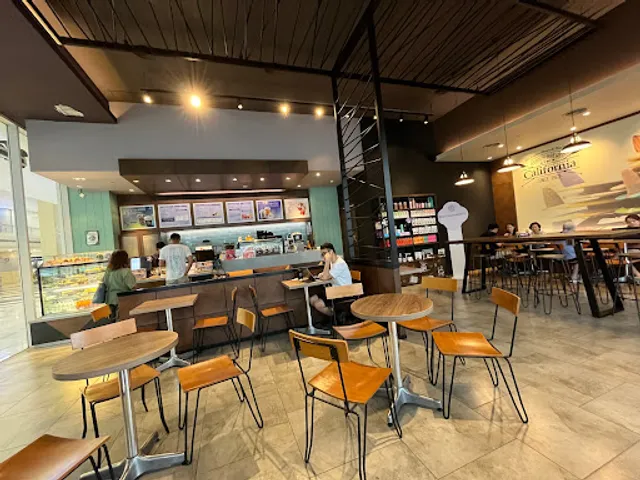 The Coffee Bean & Tea Leaf (PJ33/Jaya33)