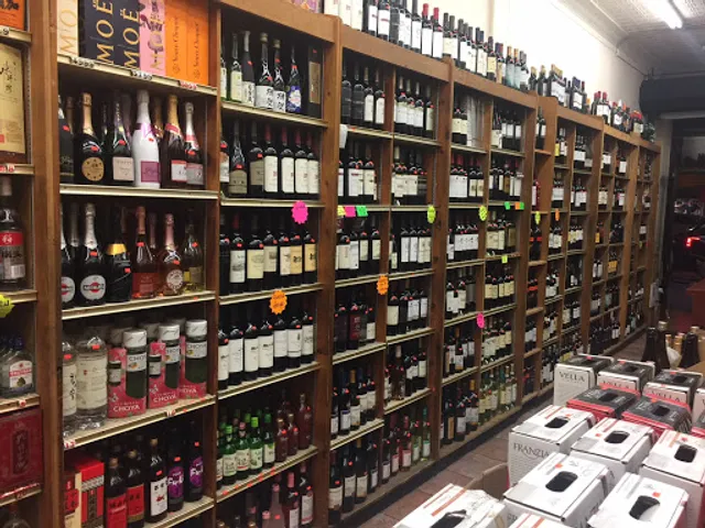 Beijing Fine Wine & Liquor 北京酒莊