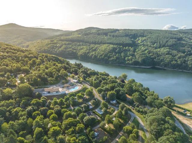 Camping Homair - Rieumontagné