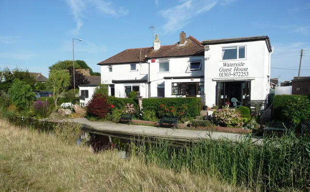 Waterside Guesthouse