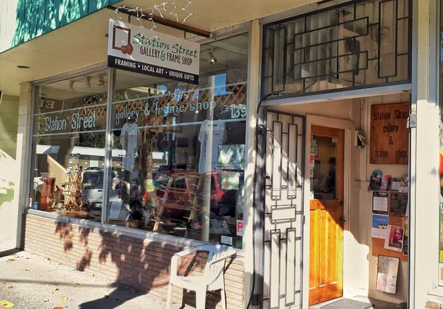 Station Street Gallery & Frame Shop