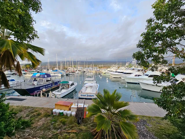 Honokōhau Marina