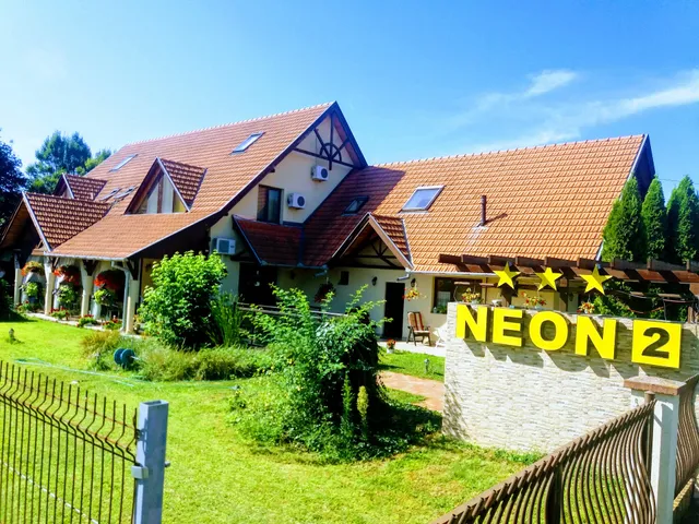Hotel Neon 2