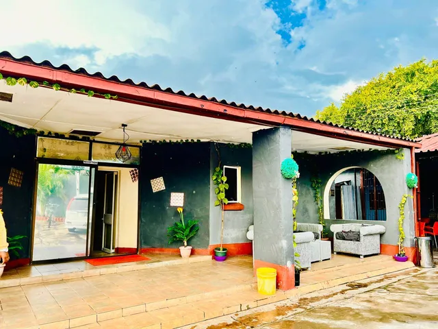 Black Olive Lodge (Olympia,Lusaka)