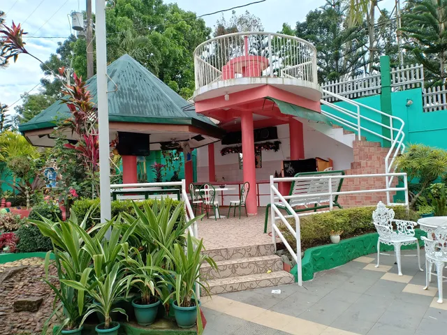 Villa Fely's Garden Tagaytay