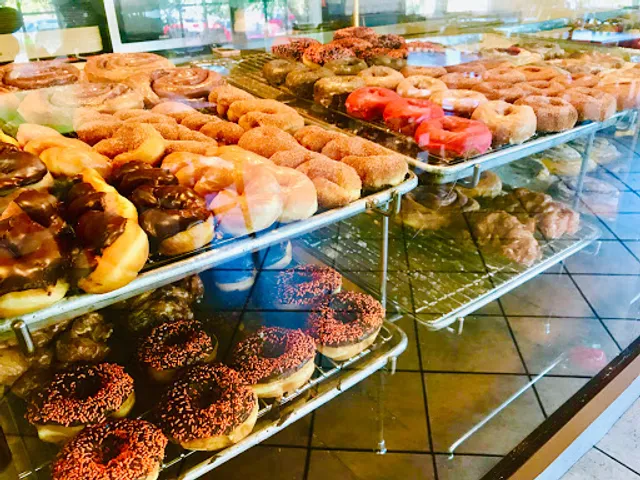 Paul's Donuts Subs & Gyros