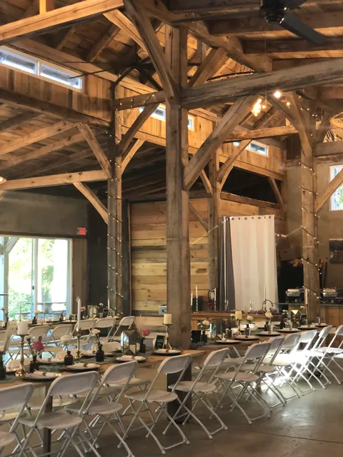 Kristin’s Hook’d On Smoke (food truck)