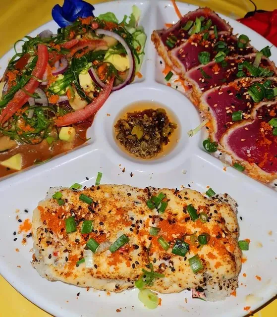 Roulotte Chez Blanc Spécialités Poisson et Sushi