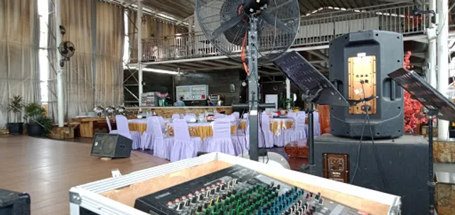 Sky Gardens Cafe, Bar & Restaurant