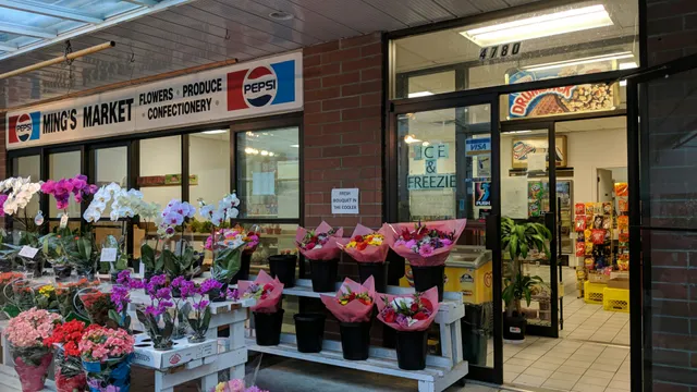 Ming's Market