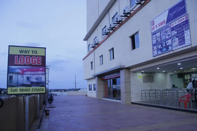 Sapna Grand Inn Boarding & Lodging