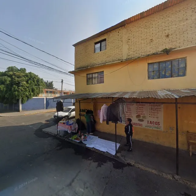 "Las Cazuelas" Comida para llevar.