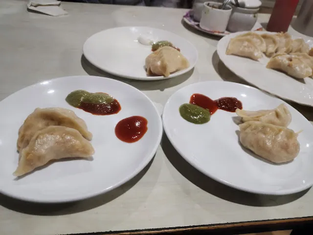 Santushti Restaurant