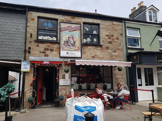 Mad Hatter’s Tea Rooms & Wonderland Candy Bar