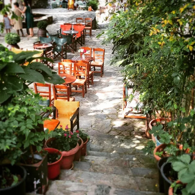 Καφέ Το Πέτρινο στο Παλιό Σχολείο