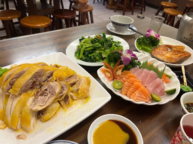 專芳客家小館（週一固定公休/週二不定時公休、請參考FB）