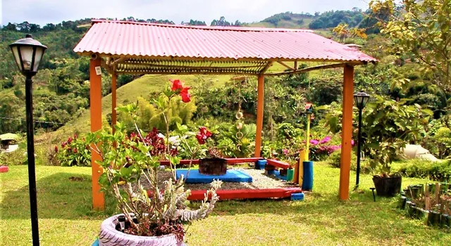 La Tángara Alojamiento Rural Birds, Bed & Breakfast