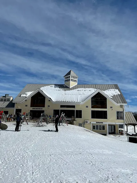 Stratton Sun Bowl Base Lodge