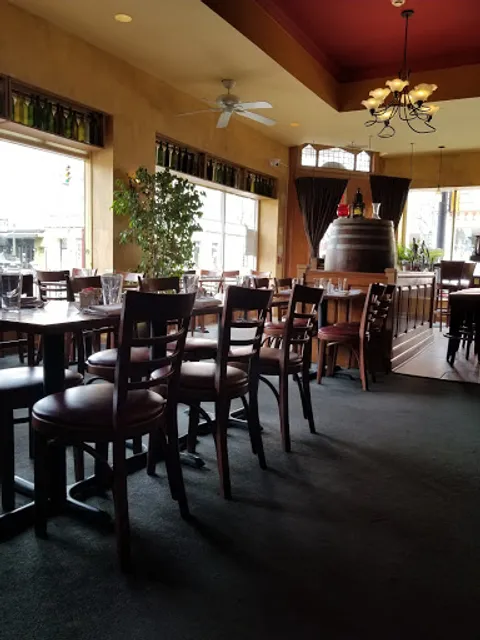 La Belle Epoque Wine Bistro