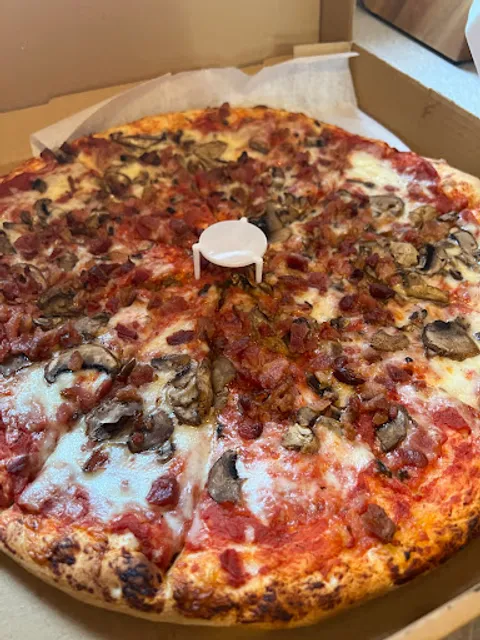 Lilja's Premiere Pizza