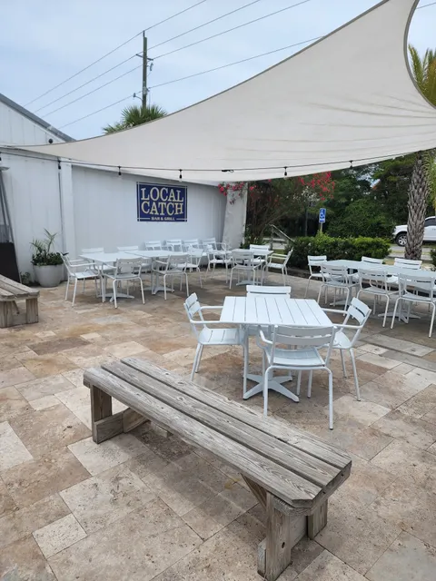 Local Catch Bar & Grill