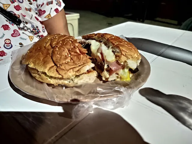 Rudo Hamburguesas Y Hotdogs