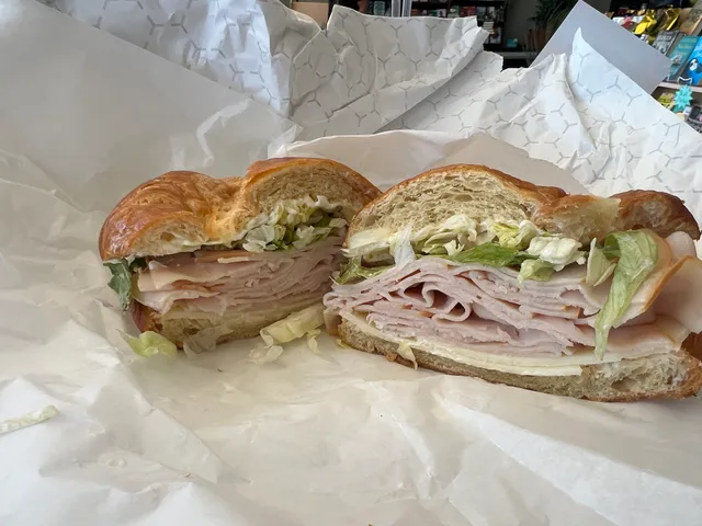 Tastefully Philly Cafe