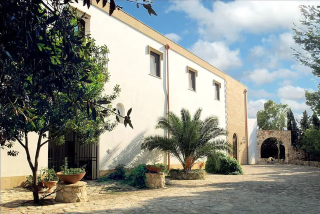 Masseria Artemisia B&B