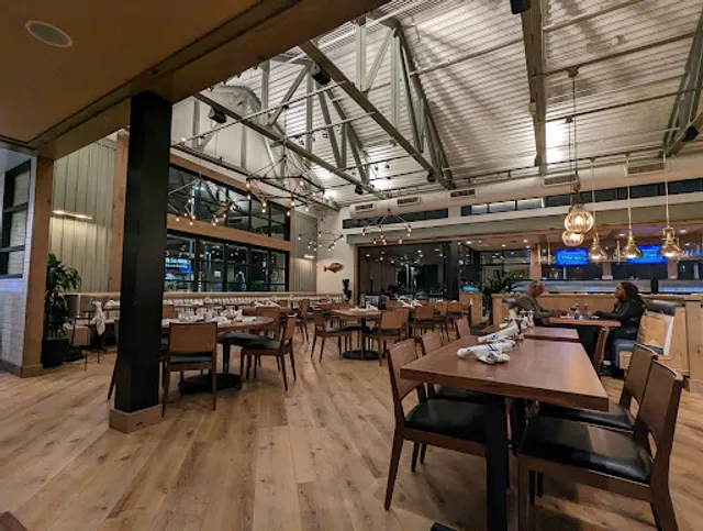 Market Broiler Del Amo