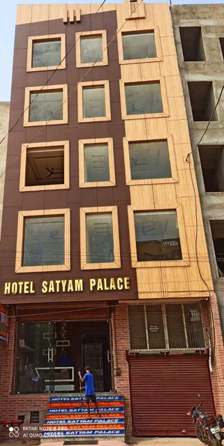HOTEL SATYAM PALACE