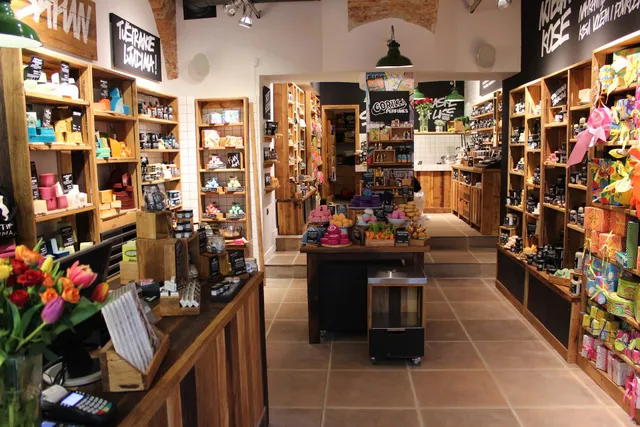 LUSH Fresh Handmade Cosmetics