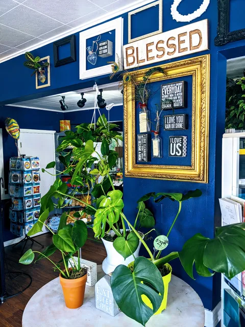 Love's Buds & Blooms at SeaTac