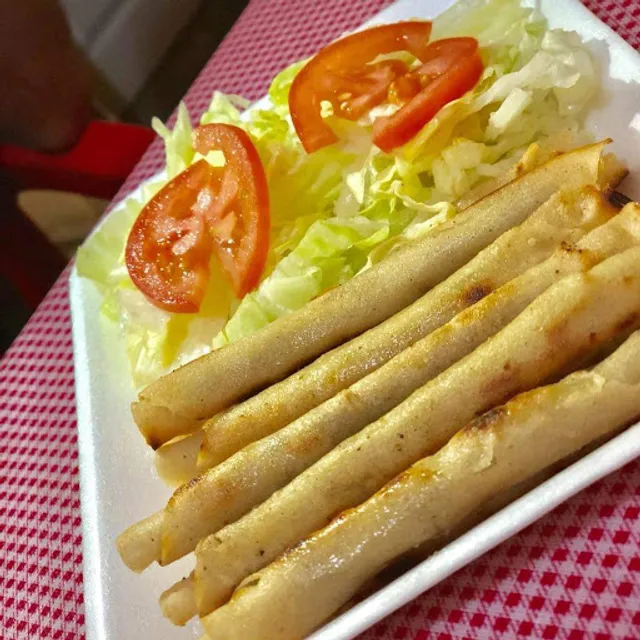 Flautitas Y Enchiladas Guerrero