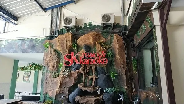 Resto & Karaoke Setia Kawan