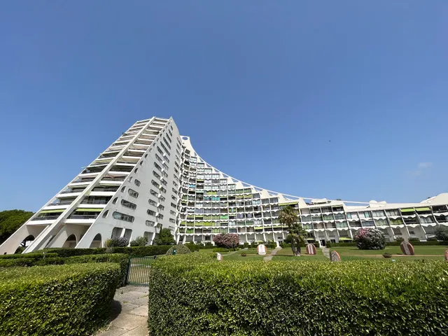 La Grande Pyramide I La Grande Motte