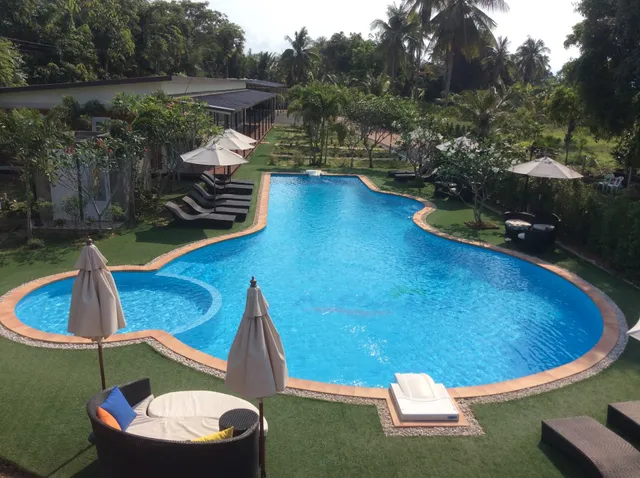 Analay Check In & Chill Out