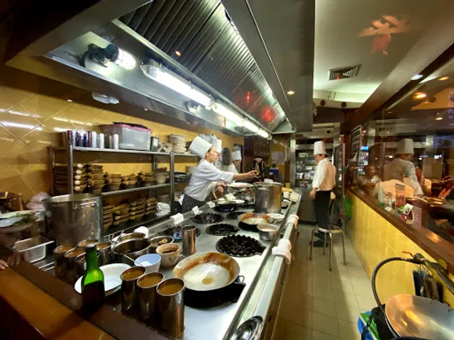 Ping's Shark Fin Restaurant Asoke (The Original)