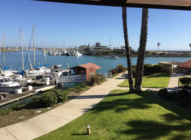 Harbortown Point Marina Resort & Club