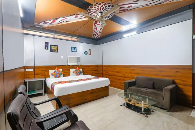 FabExpress Atithi - Hotel in Gutuwa