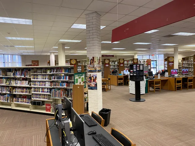 Hillendahl Neighborhood Library