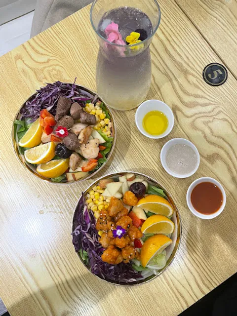 Poké 有約輕食料理